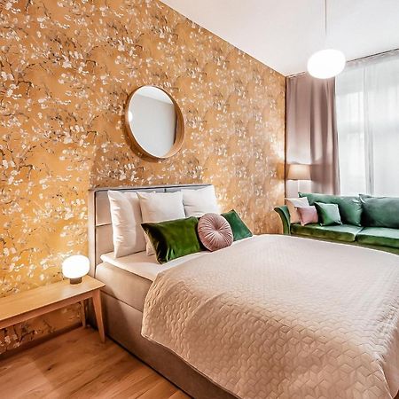 Turnkey I Main Bus Station Apartments Praha Bagian luar foto