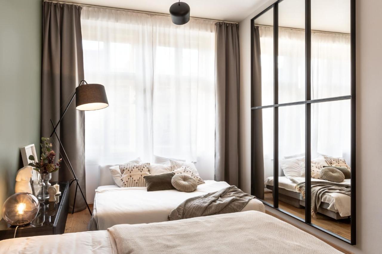 Turnkey I Main Bus Station Apartments Praha Bagian luar foto